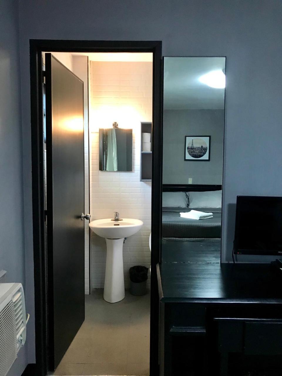 Hotel Capada 宿务 外观 照片